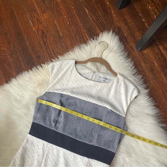 Textured Striped Sheath Dress Sleeveless by Sandra Darren Size 8 - Picture 9 of 9